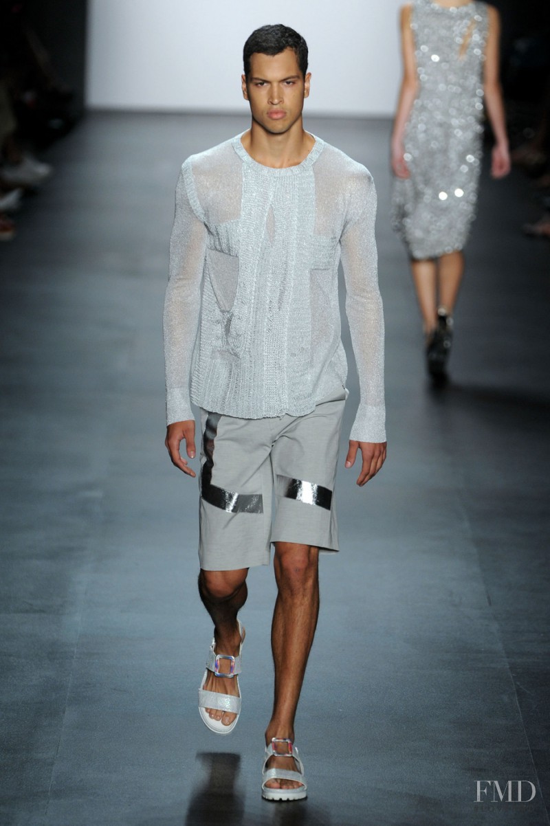 Son Jung Wan fashion show for Spring/Summer 2016