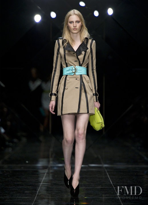 Julia Nobis featured in  the Burberry Prorsum fashion show for Spring/Summer 2011