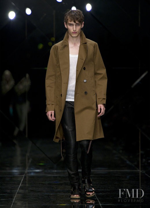 Burberry Prorsum fashion show for Spring/Summer 2011