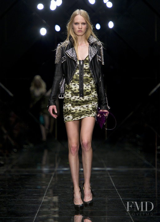 Jenny Sinkaberg featured in  the Burberry Prorsum fashion show for Spring/Summer 2011