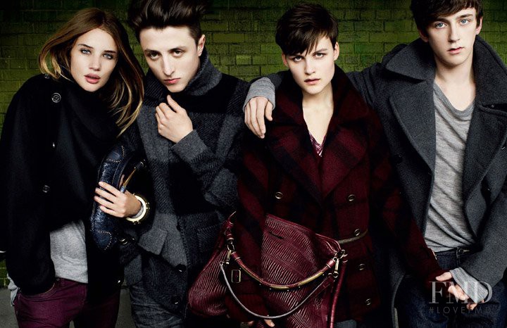 Nina Porter featured in  the Burberry advertisement for Autumn/Winter 2010