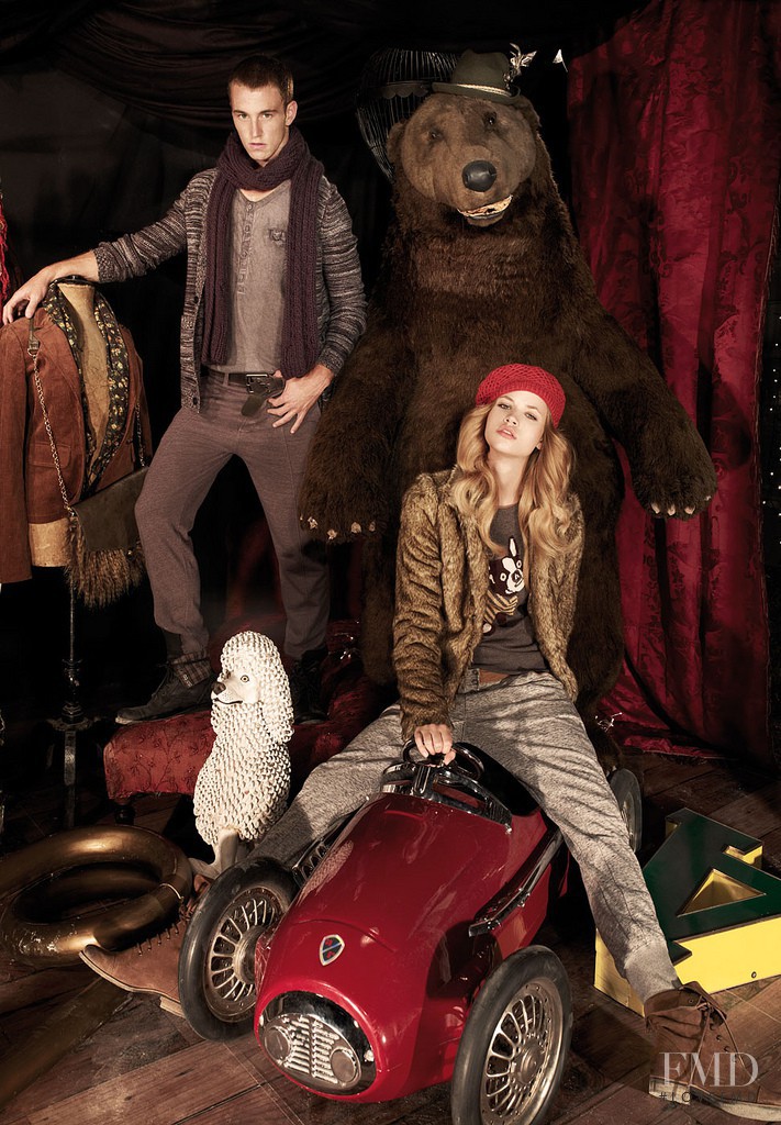 Makenzie Leigh featured in  the Pull & Bear advertisement for Autumn/Winter 2010