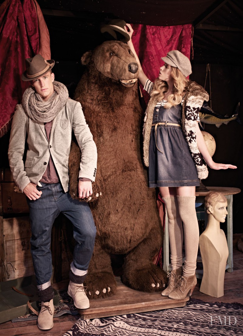 Makenzie Leigh featured in  the Pull & Bear advertisement for Autumn/Winter 2010