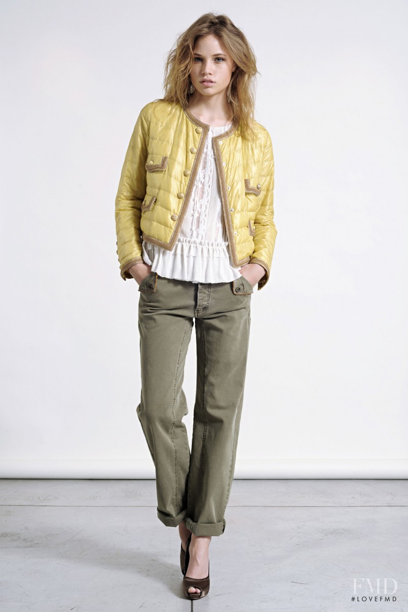 Makenzie Leigh featured in  the Ermanno Scervino lookbook for Resort 2011