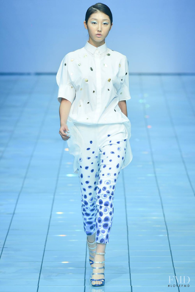 Lie Sang Bong fashion show for Spring/Summer 2015