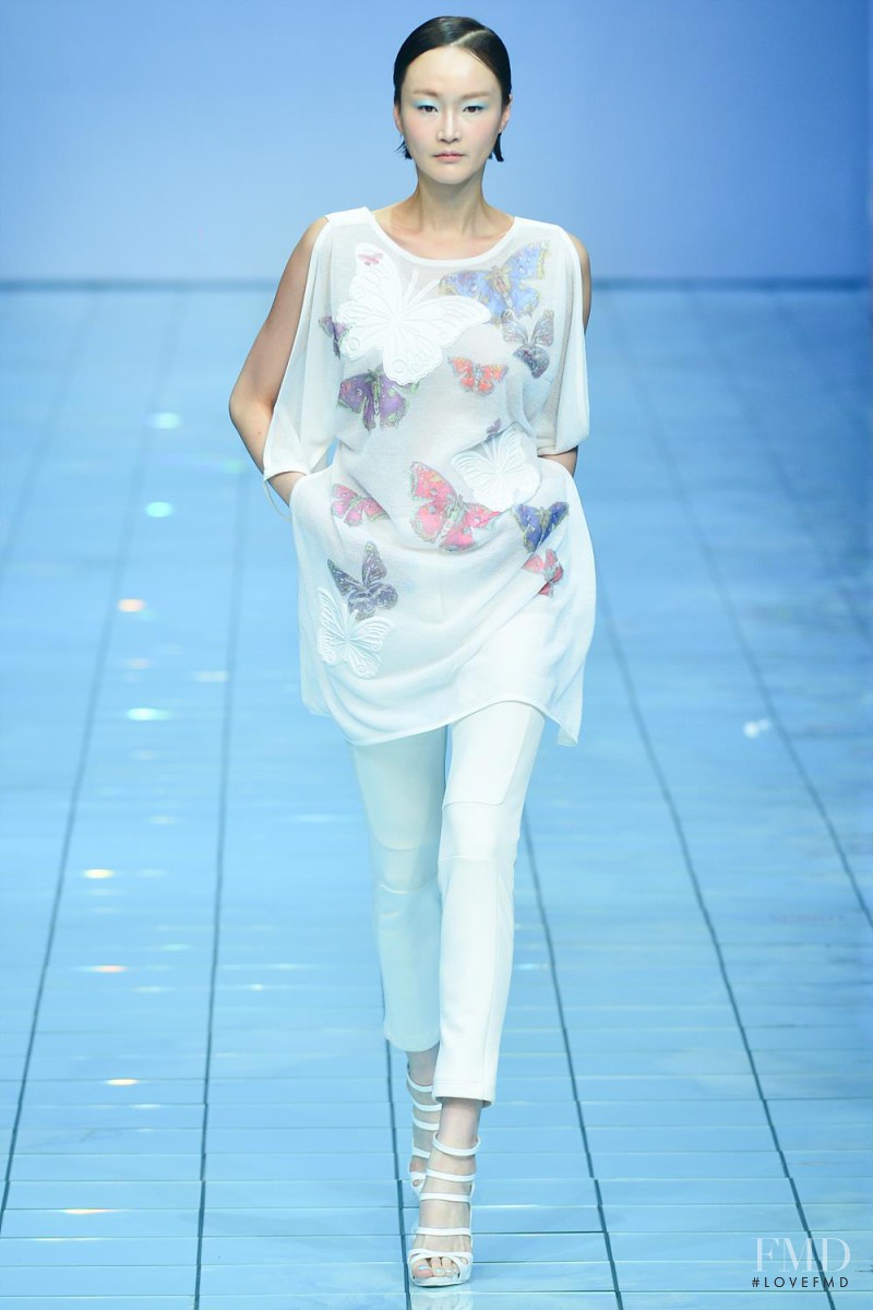 Lie Sang Bong fashion show for Spring/Summer 2015