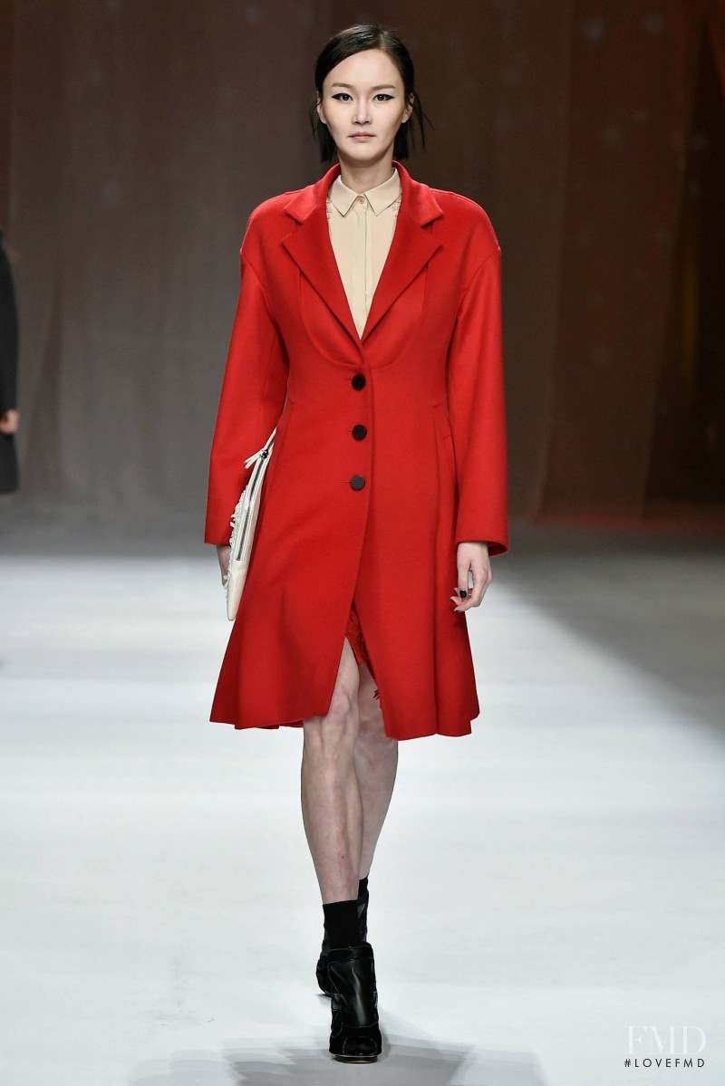 Lie Sang Bong fashion show for Autumn/Winter 2015