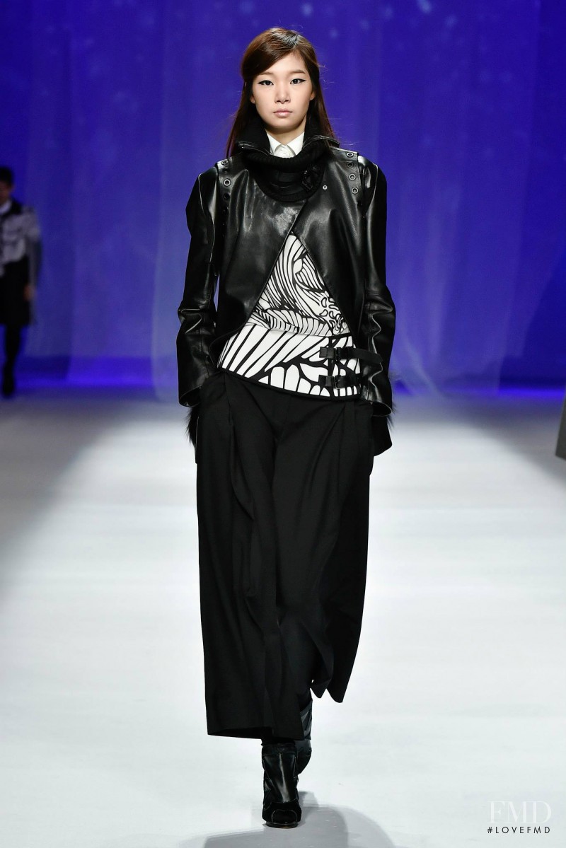 Lie Sang Bong fashion show for Autumn/Winter 2015