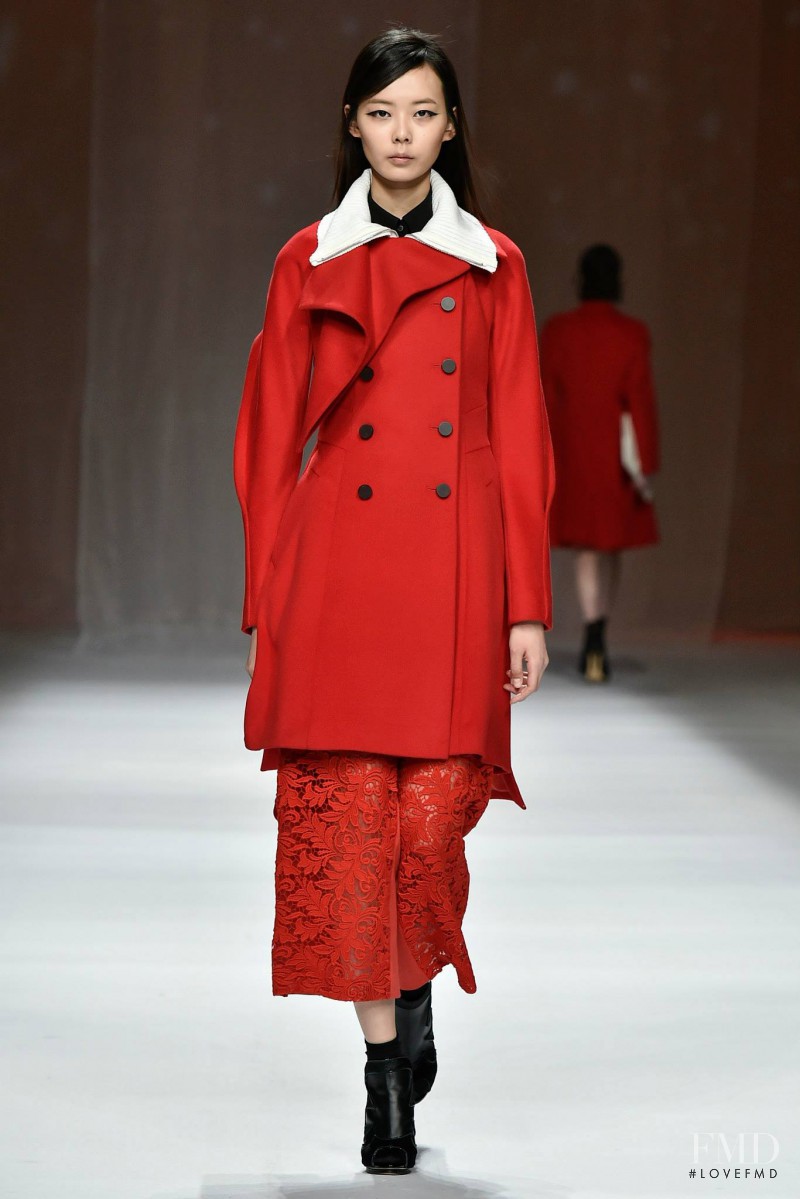 Lie Sang Bong fashion show for Autumn/Winter 2015