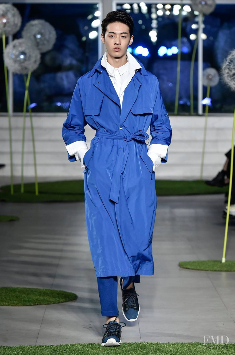 Lie Sang Bong fashion show for Spring/Summer 2016