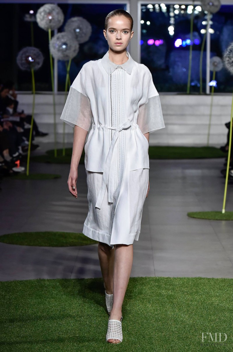 Lie Sang Bong fashion show for Spring/Summer 2016