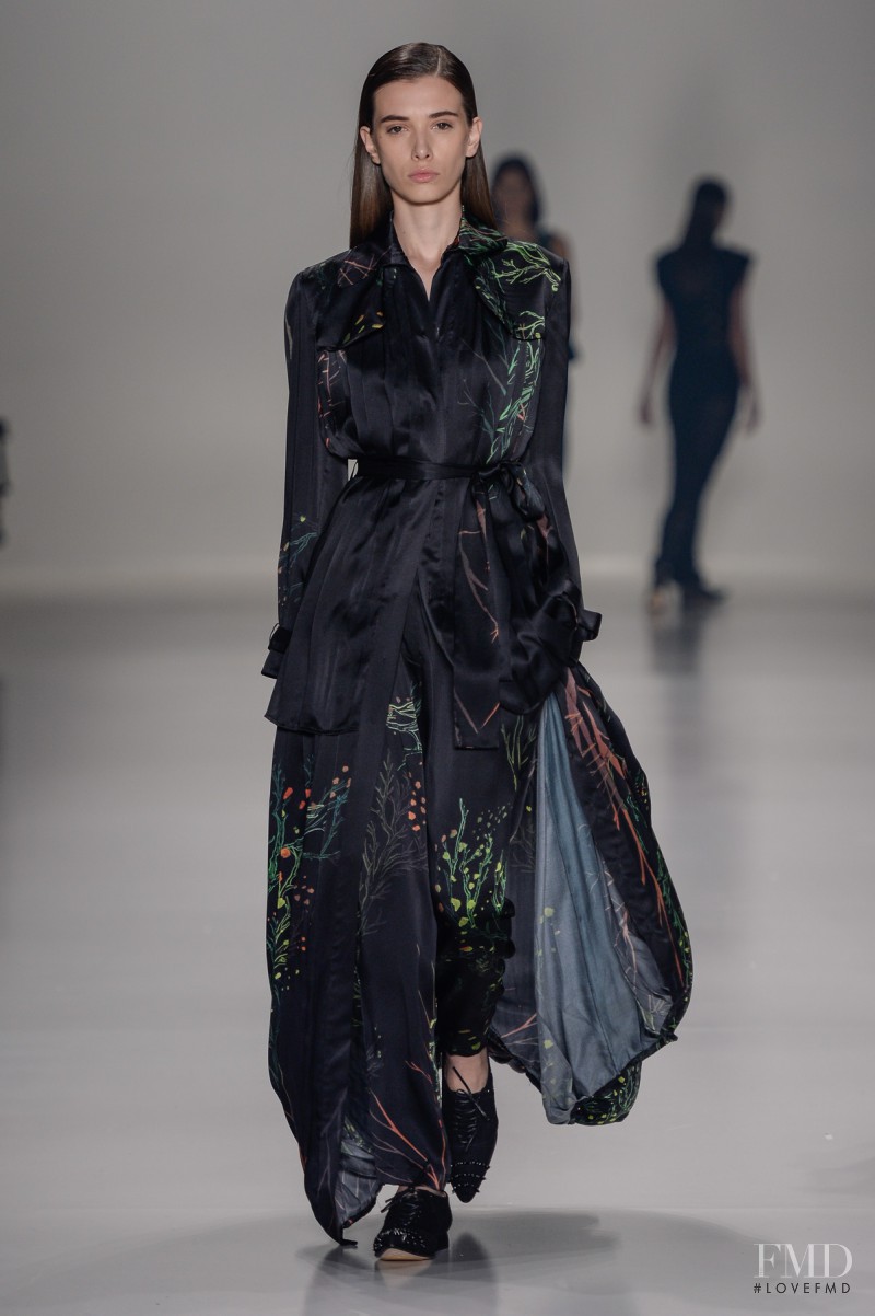 Jaque Cantelli featured in  the Apartamento 03 fashion show for Autumn/Winter 2015