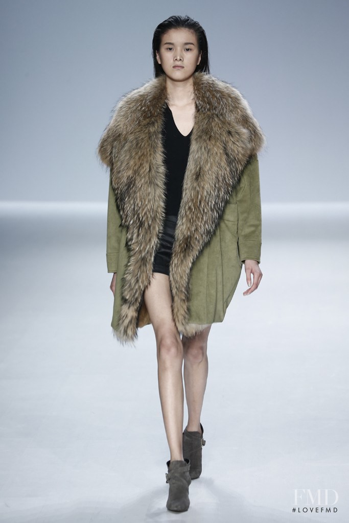 Hui Hui Ma featured in  the Taoray Wang fashion show for Autumn/Winter 2015