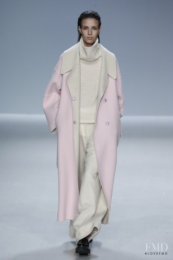 Larissa Mascarenhas featured in  the Taoray Wang fashion show for Autumn/Winter 2015