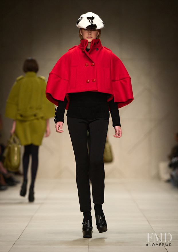 Lisanne de Jong featured in  the Burberry Prorsum fashion show for Autumn/Winter 2011