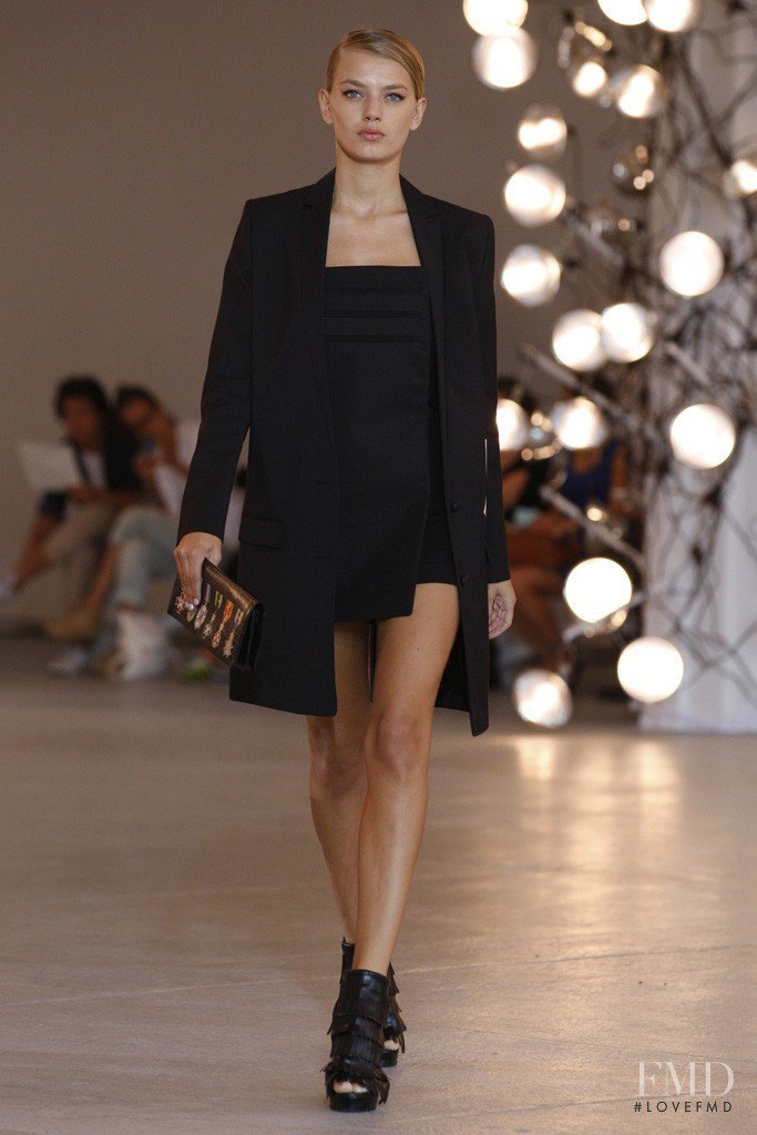 Bregje Heinen featured in  the Hexa by Kuho fashion show for Spring/Summer 2012