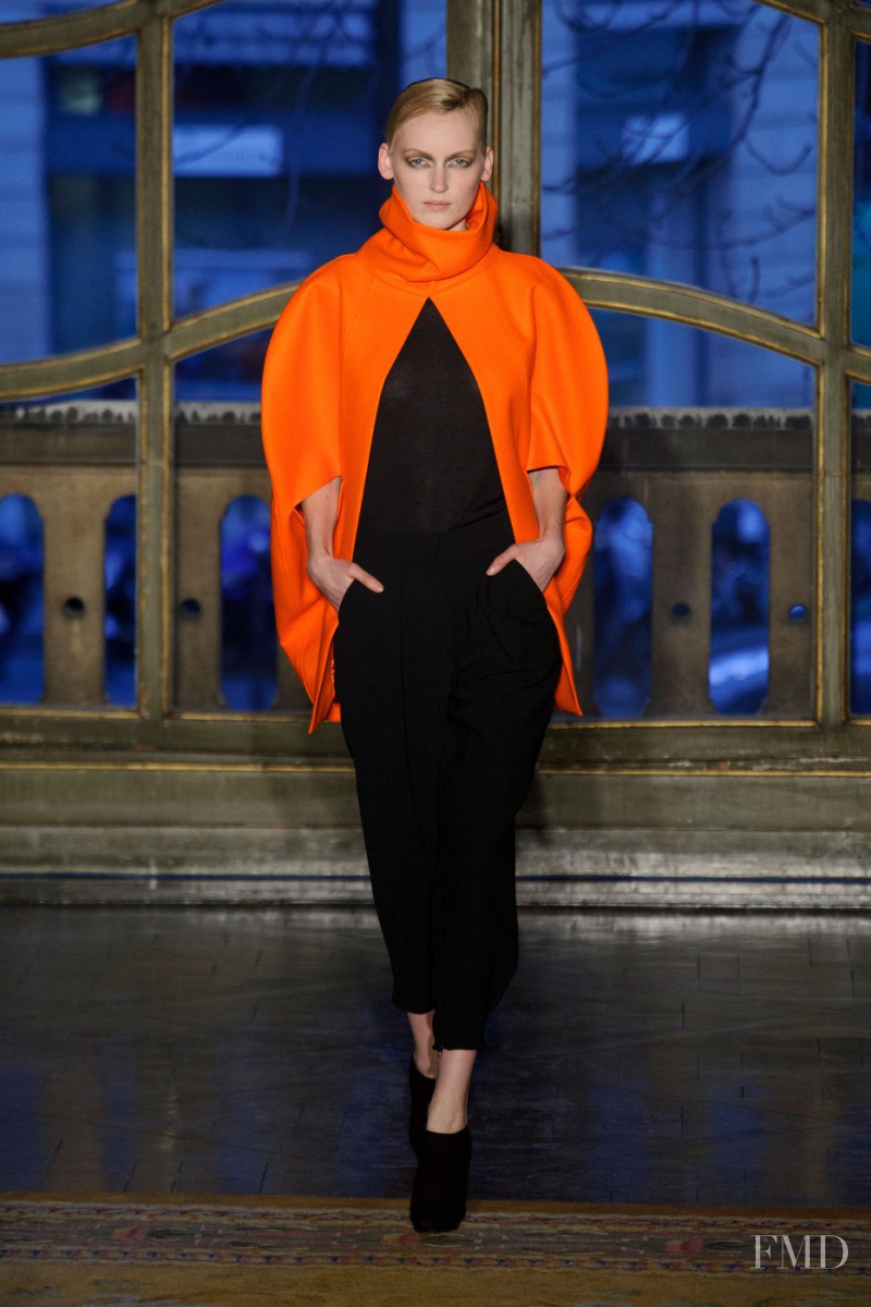 Amaya Arzuaga fashion show for Autumn/Winter 2013