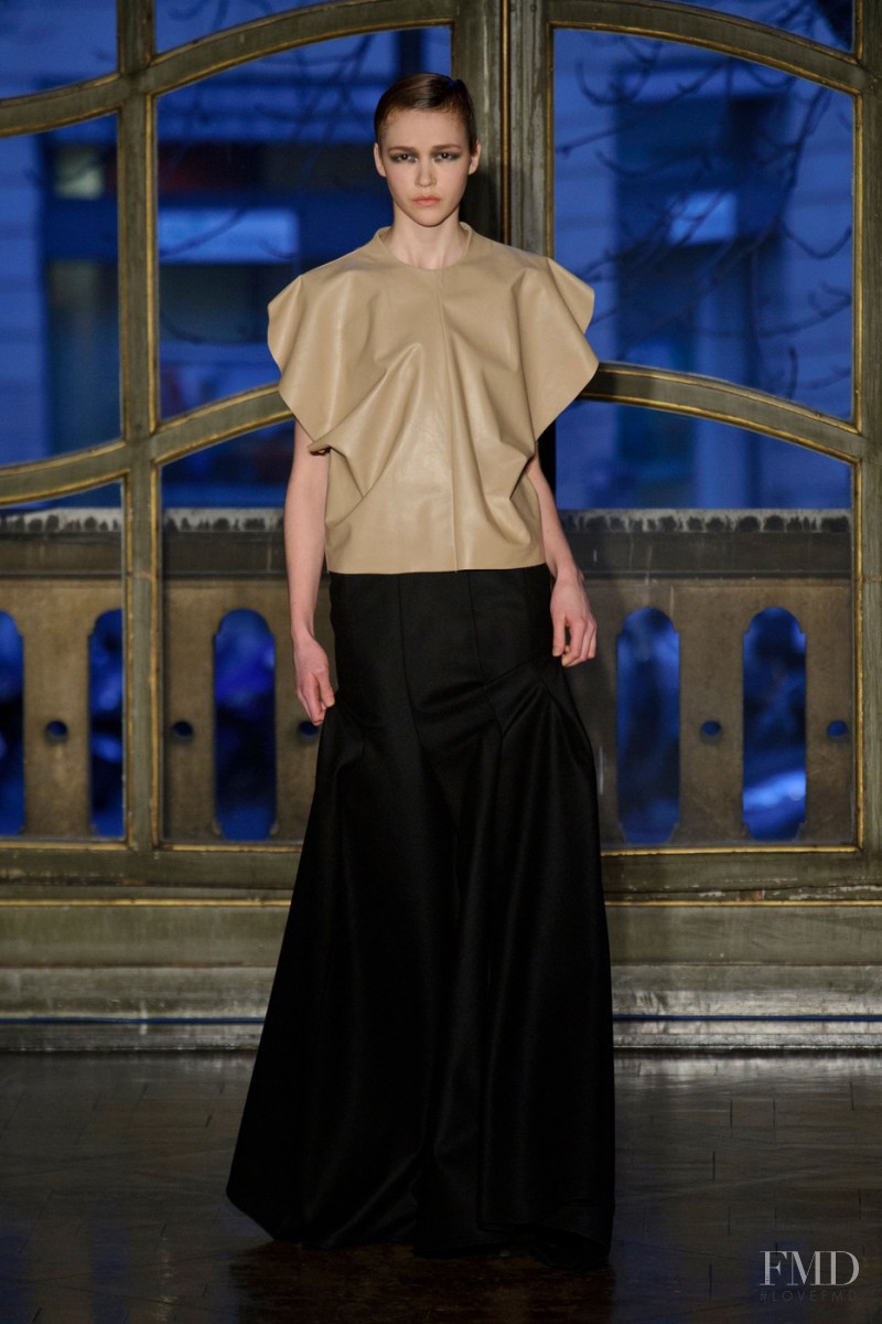 Amaya Arzuaga fashion show for Autumn/Winter 2013