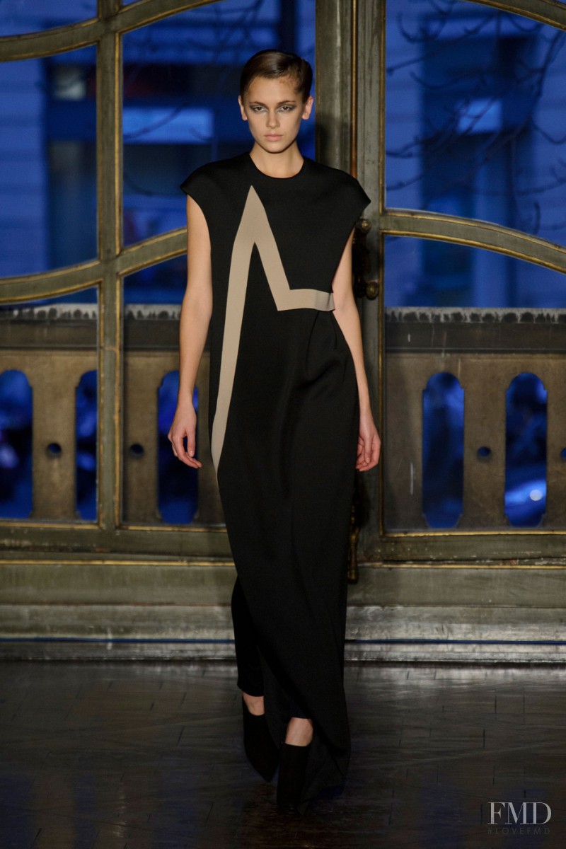 Amaya Arzuaga fashion show for Autumn/Winter 2013