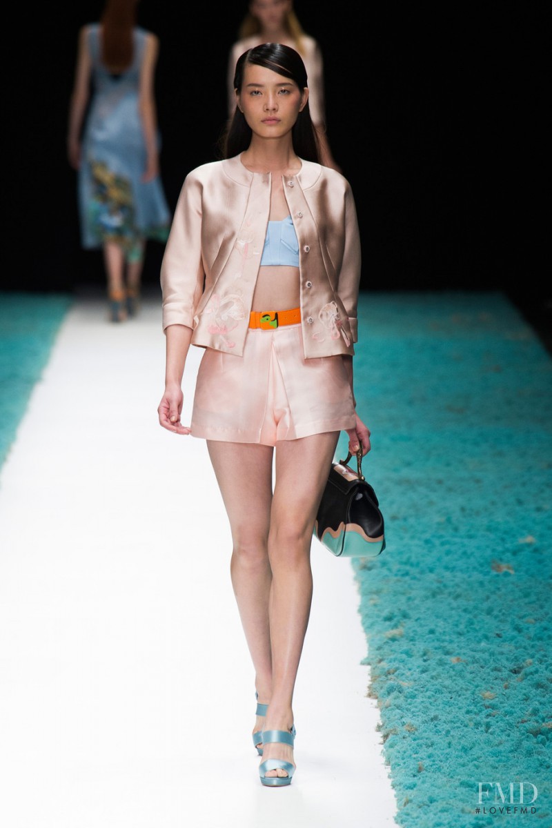 Shiatzy Chen fashion show for Spring/Summer 2015