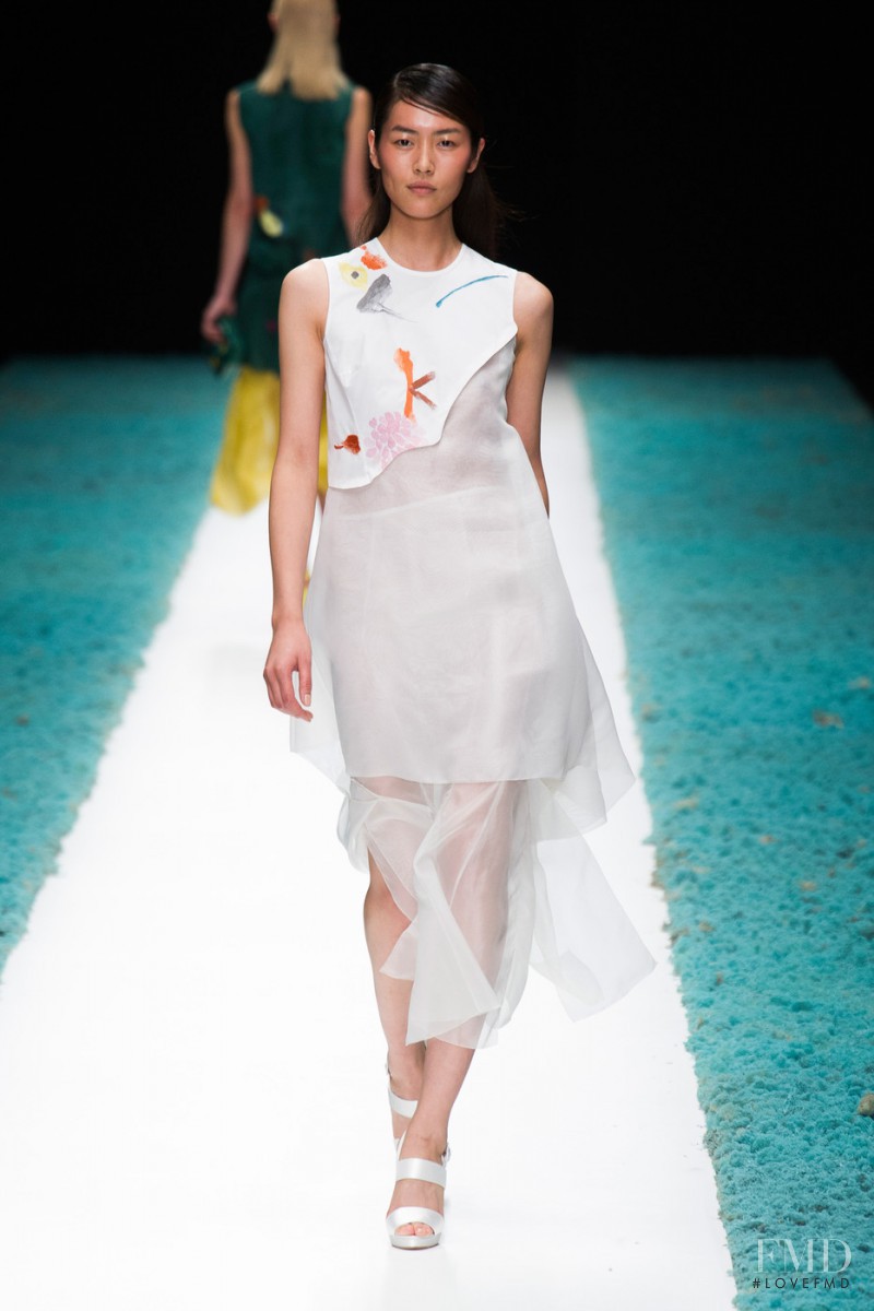 Shiatzy Chen fashion show for Spring/Summer 2015