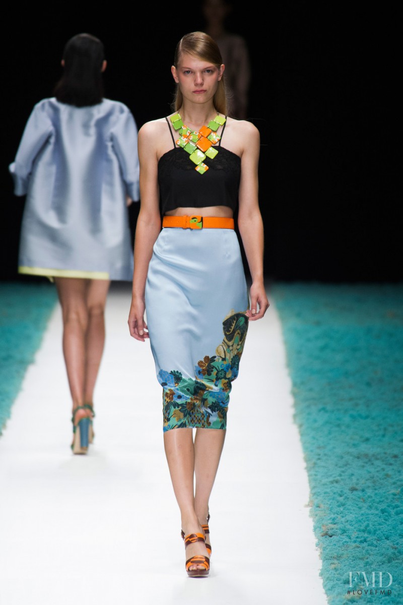 Shiatzy Chen fashion show for Spring/Summer 2015