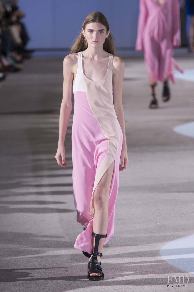 Cedric Charlier fashion show for Spring/Summer 2016