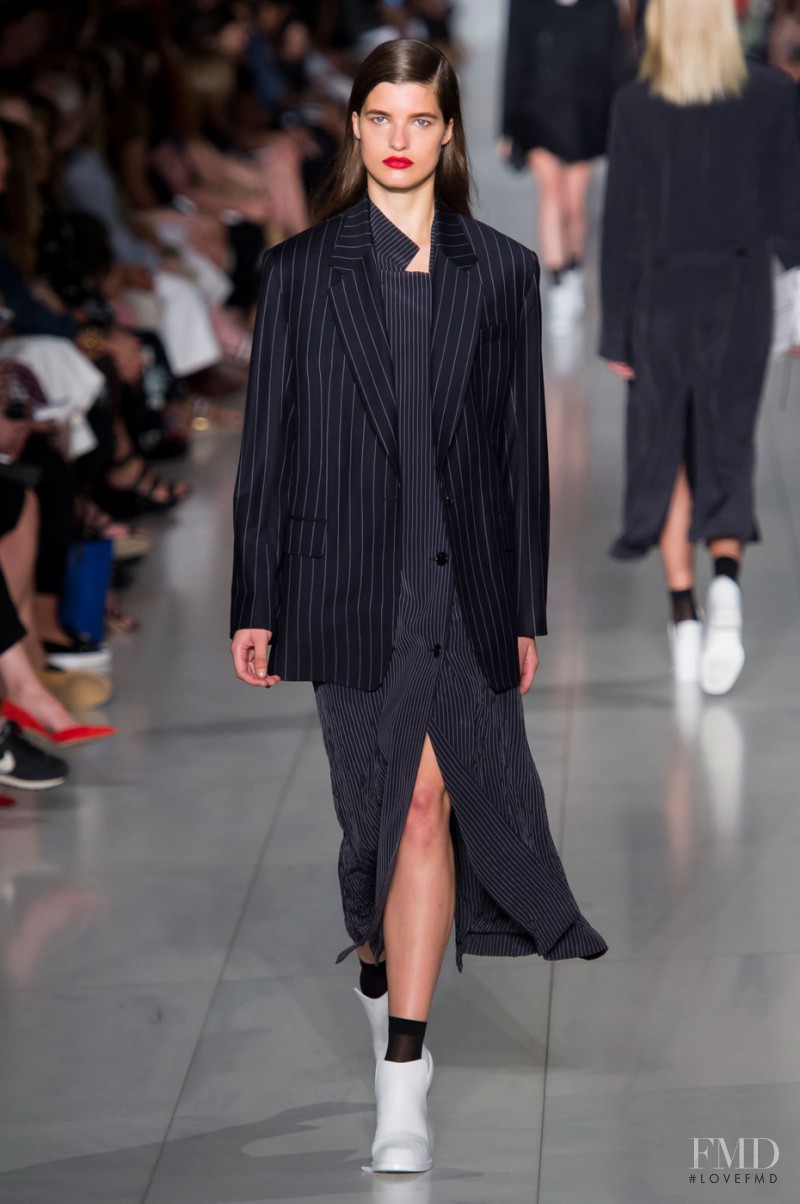 Julia van Os featured in  the DKNY fashion show for Spring/Summer 2016