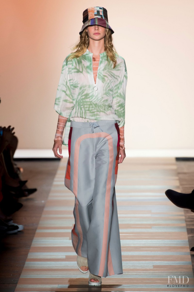 BCBG By Max Azria fashion show for Spring/Summer 2016