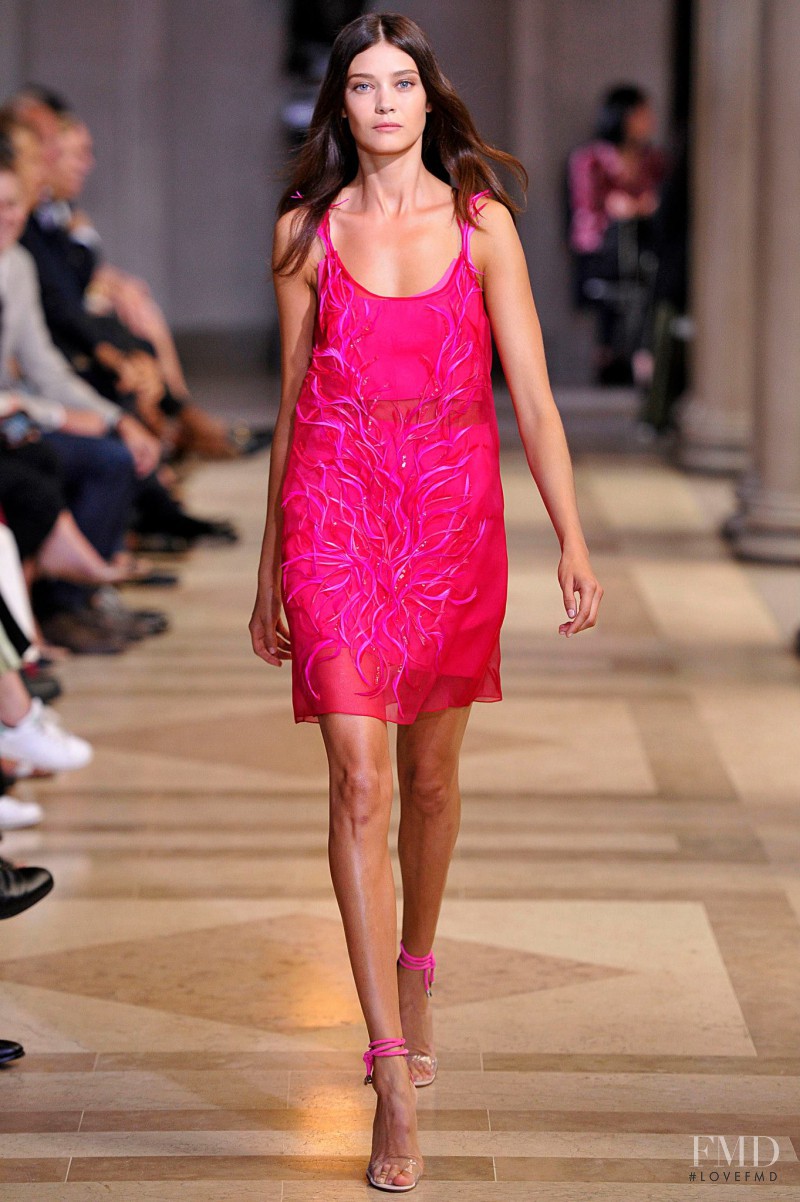 Diana Moldovan featured in  the Carolina Herrera fashion show for Spring/Summer 2016