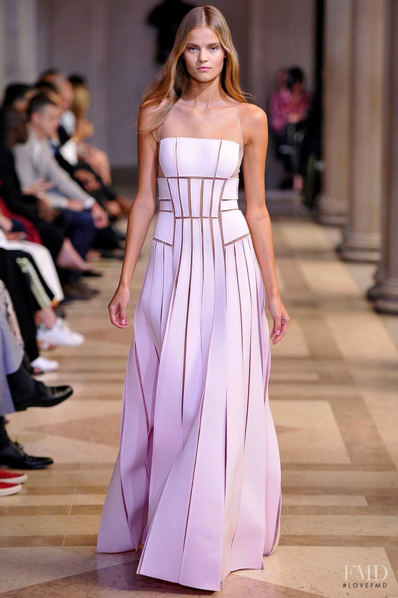 Kate Grigorieva featured in  the Carolina Herrera fashion show for Spring/Summer 2016