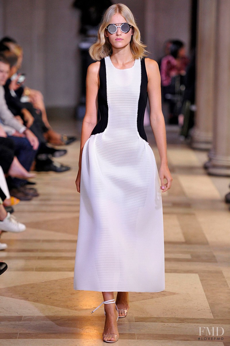 Katerina Ryabinkina featured in  the Carolina Herrera fashion show for Spring/Summer 2016