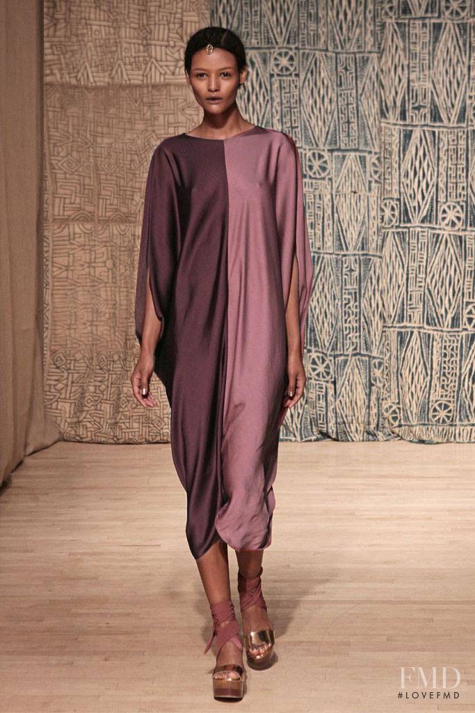 Tia Cibani fashion show for Spring/Summer 2015