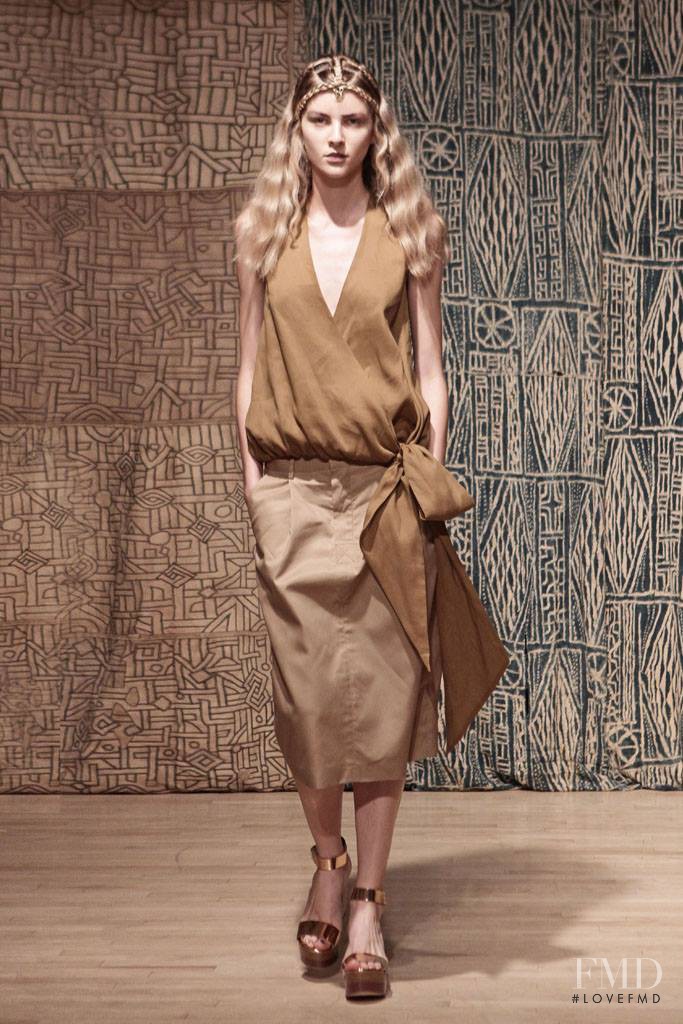 Kristina Andrejevic featured in  the Tia Cibani fashion show for Spring/Summer 2015