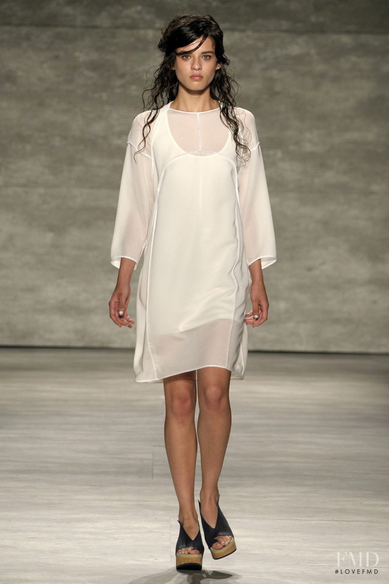 Liza Schwab featured in  the Parkchoonmoo - Demoo fashion show for Spring/Summer 2015