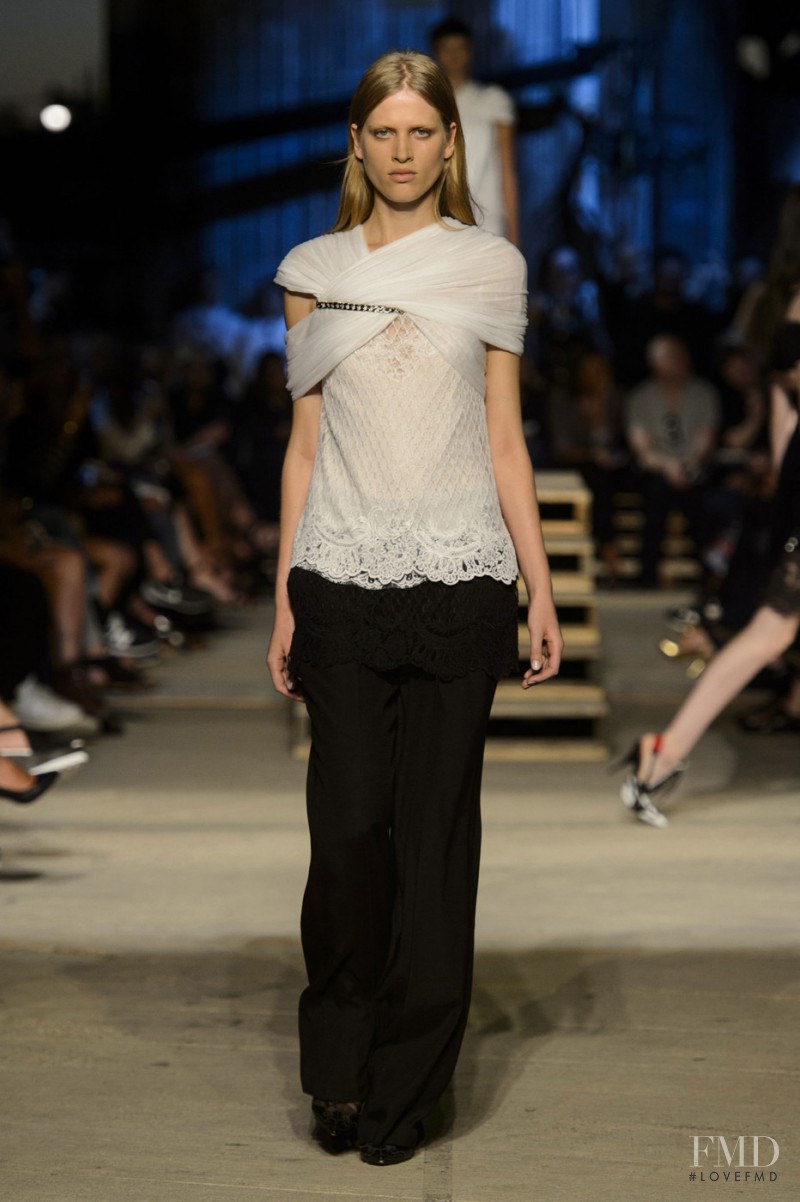 Givenchy fashion show for Spring/Summer 2016