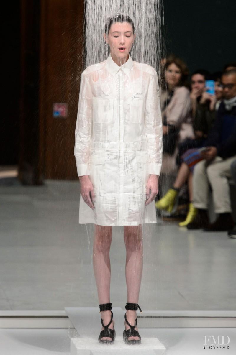 Mar Gonzalez featured in  the Hussein Chalayan fashion show for Spring/Summer 2016