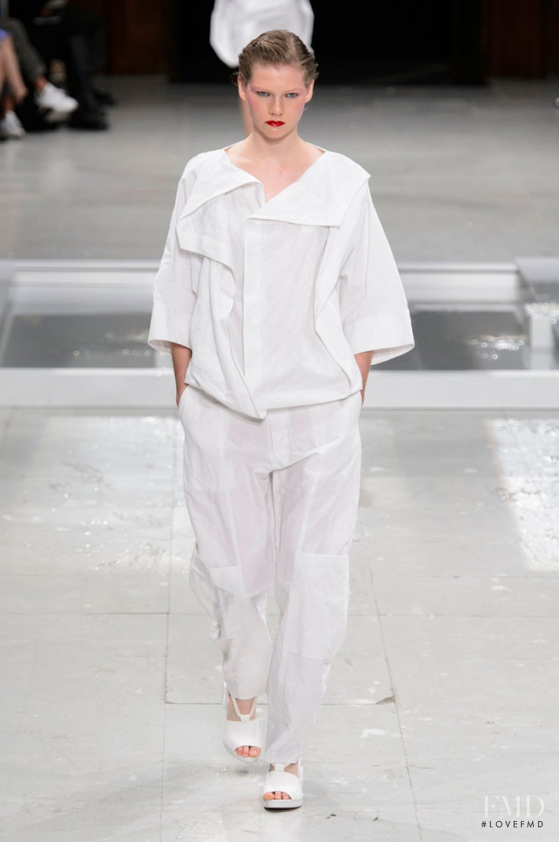 Marland Backus featured in  the Hussein Chalayan fashion show for Spring/Summer 2016