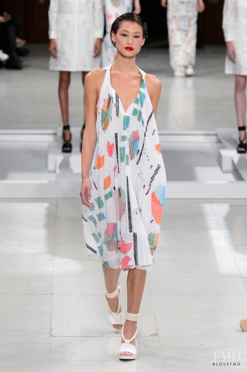 Hussein Chalayan fashion show for Spring/Summer 2016