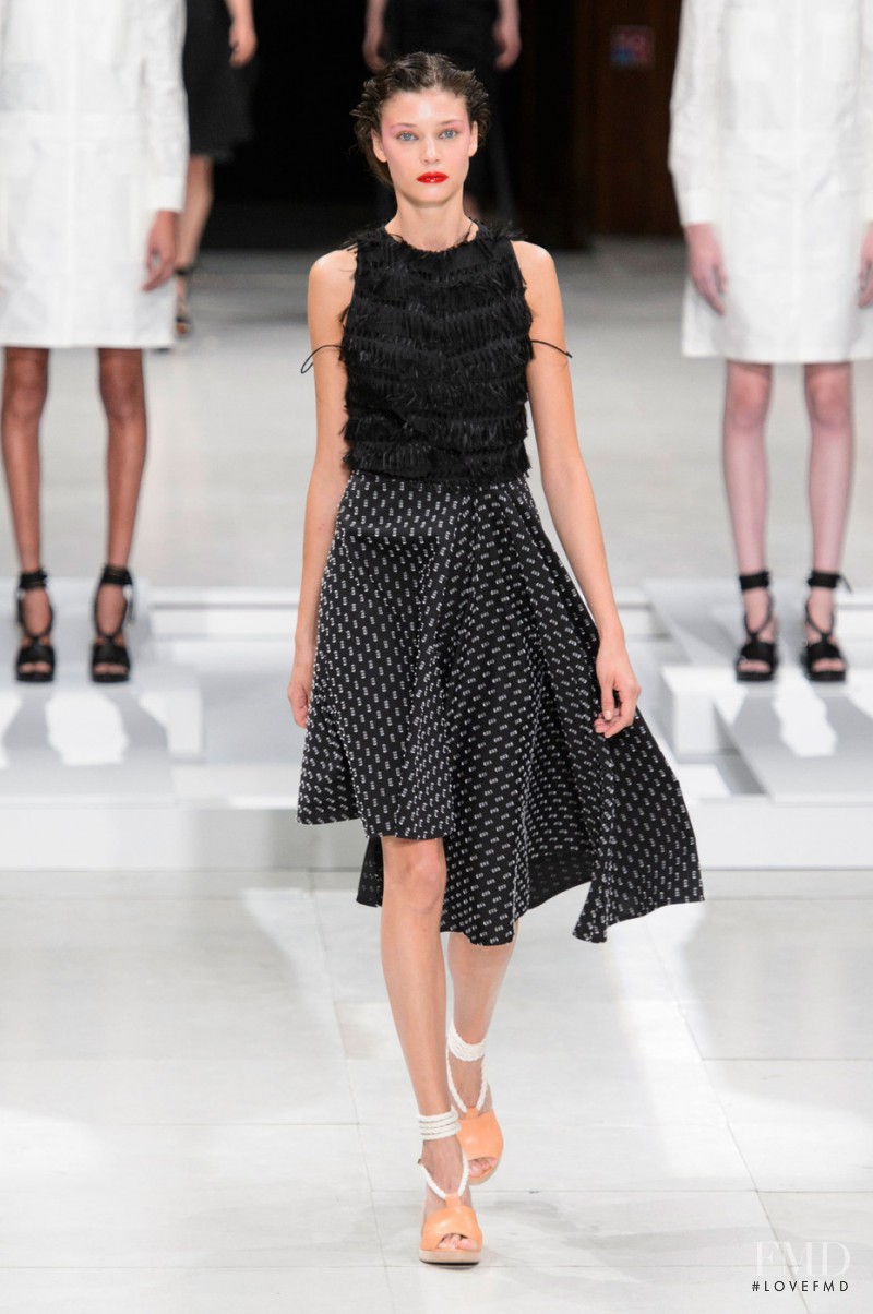 Hussein Chalayan fashion show for Spring/Summer 2016
