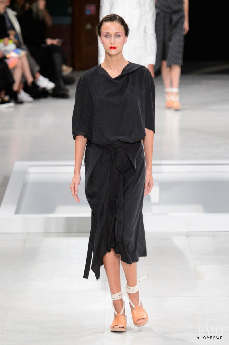 Hussein Chalayan fashion show for Spring/Summer 2016