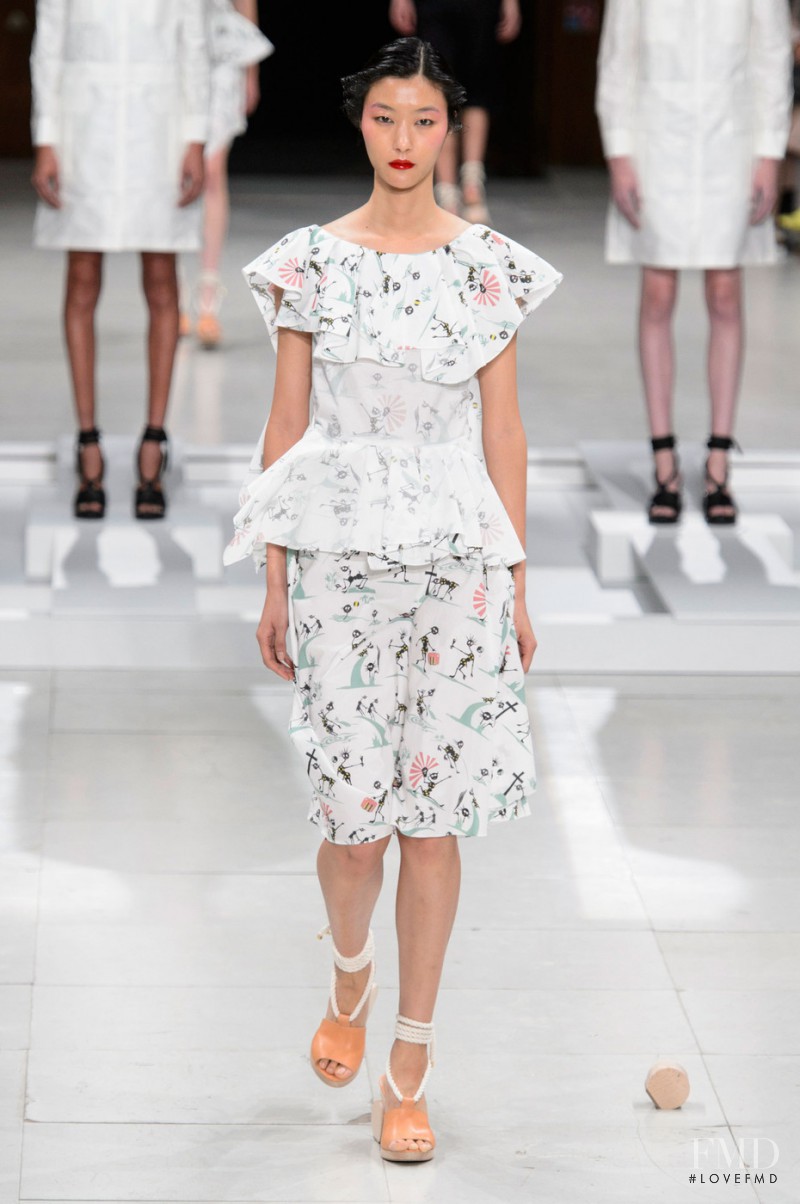 Hussein Chalayan fashion show for Spring/Summer 2016