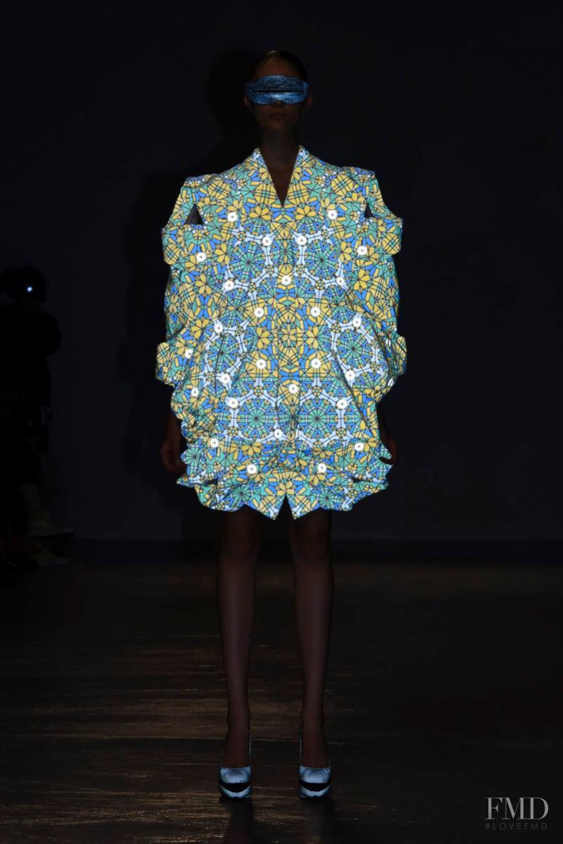 Anrealage fashion show for Spring/Summer 2016