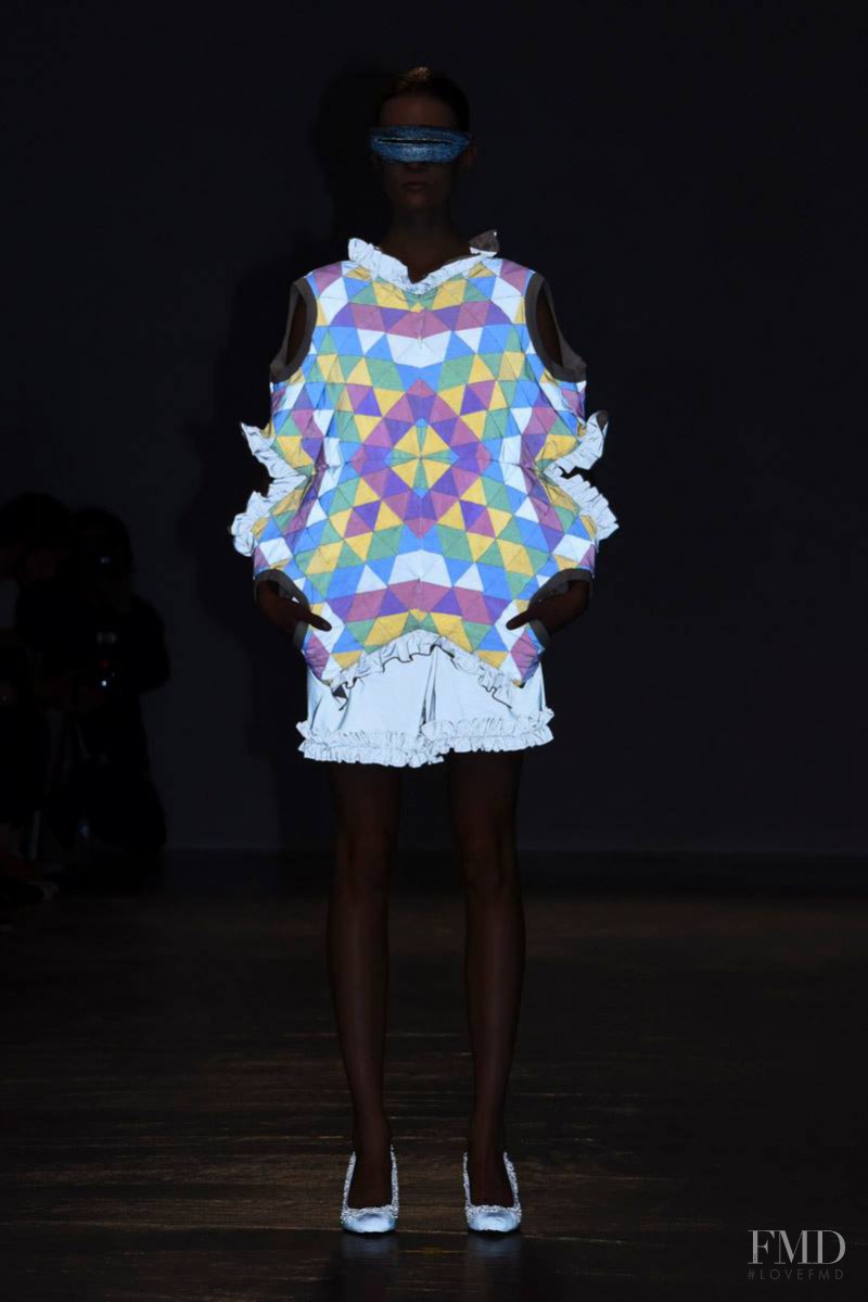 Anrealage fashion show for Spring/Summer 2016