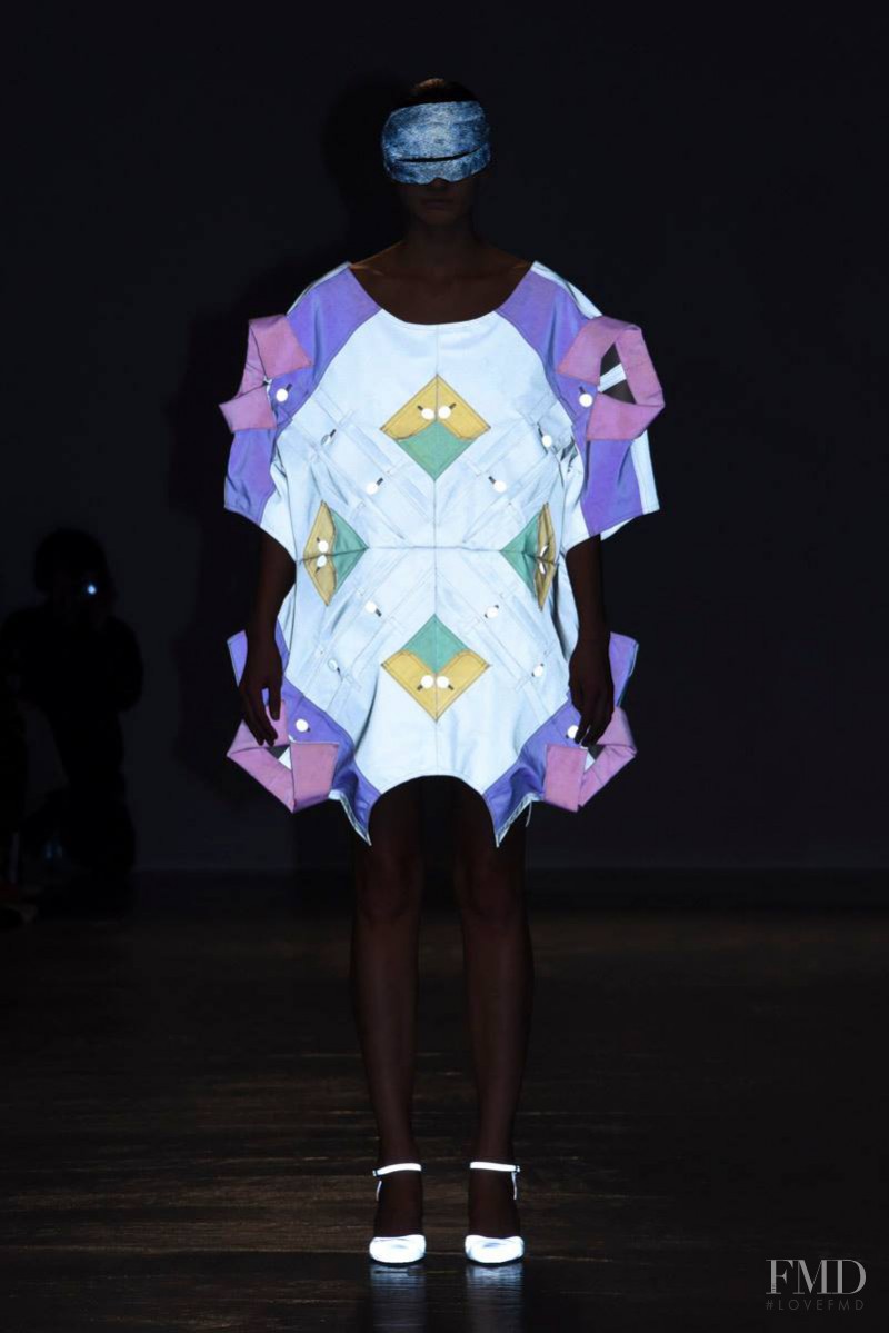 Anrealage fashion show for Spring/Summer 2016