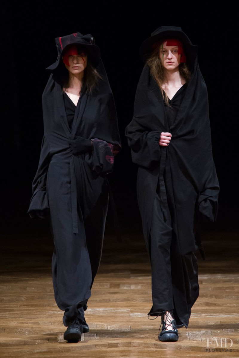 Yohji Yamamoto fashion show for Spring/Summer 2016