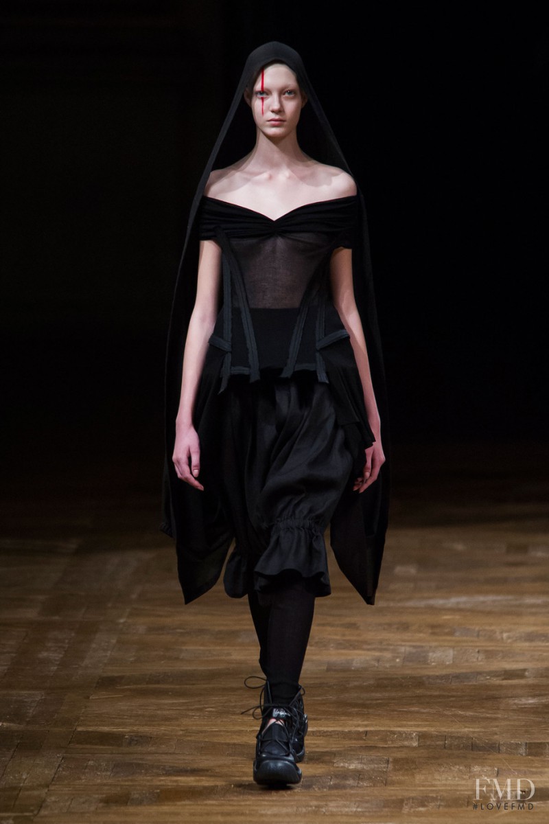 Yana Dobroliubova featured in  the Yohji Yamamoto fashion show for Spring/Summer 2016