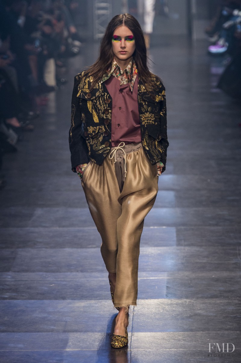 Vivienne Westwood Gold Label fashion show for Spring/Summer 2016