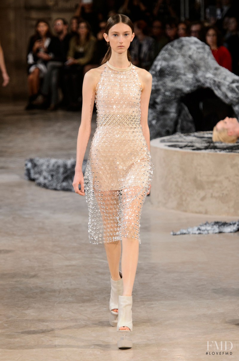 Klementyna Dmowska featured in  the Iris Van Herpen fashion show for Spring/Summer 2016