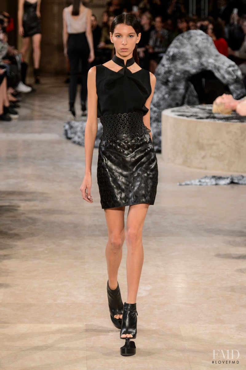 Alice Metza featured in  the Iris Van Herpen fashion show for Spring/Summer 2016